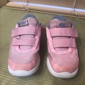 Nike Max Advantage 2 Girls Pink Running Shoes  11